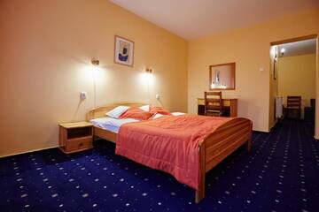 Фото номера Апартаменты Отель Hotel Kozioł г. Kolno 2